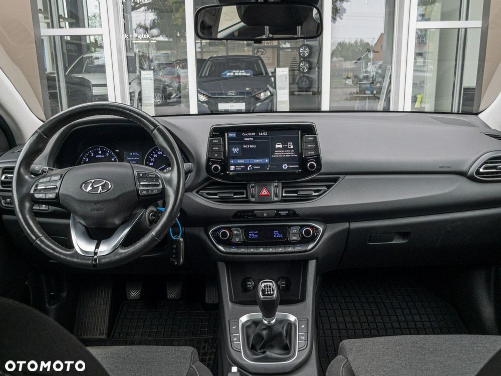Hyundai i30 2022