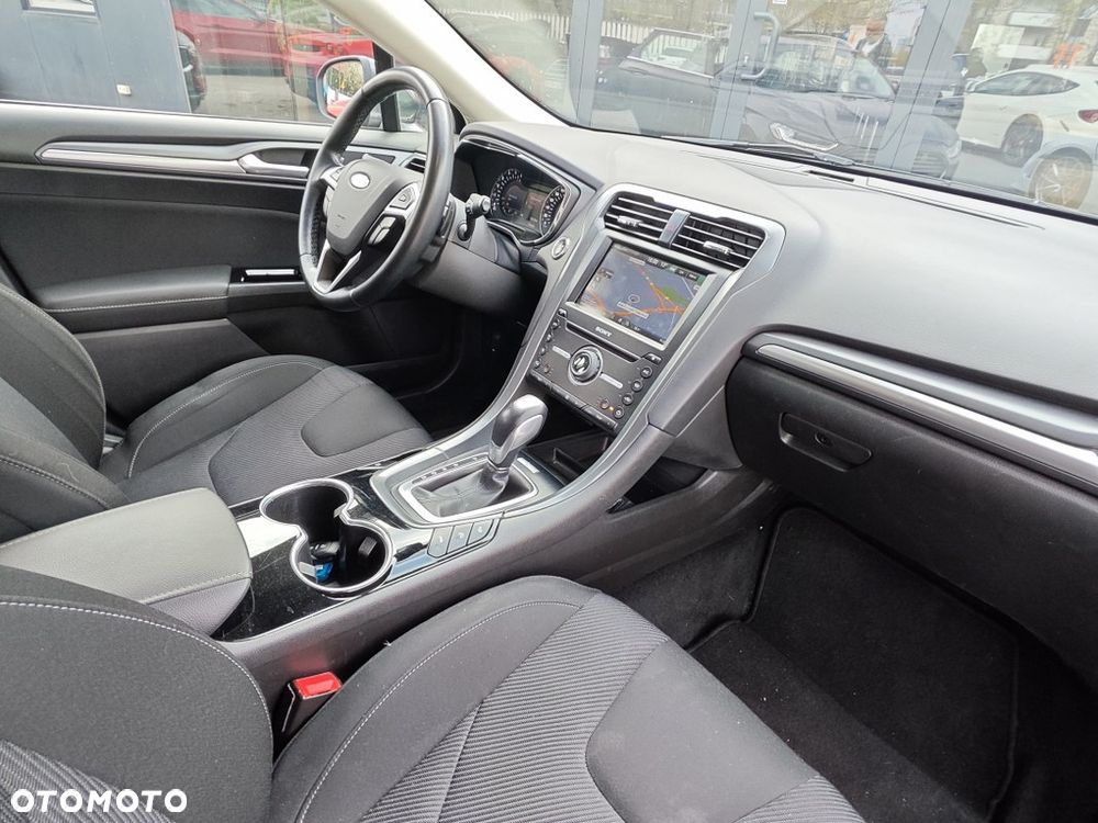 Ford Mondeo 2.0 TDCi Titanium PowerShift - 9
