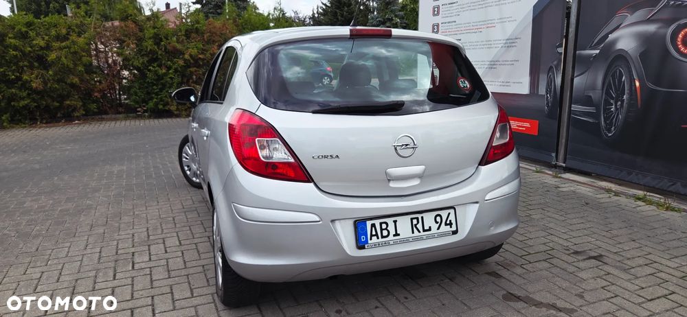Opel Corsa 1.2 16V Enjoy - 9