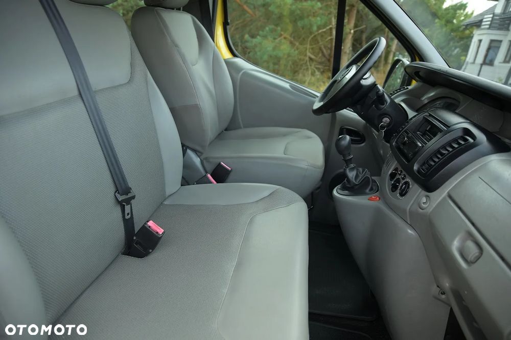 Opel Vivaro - 18