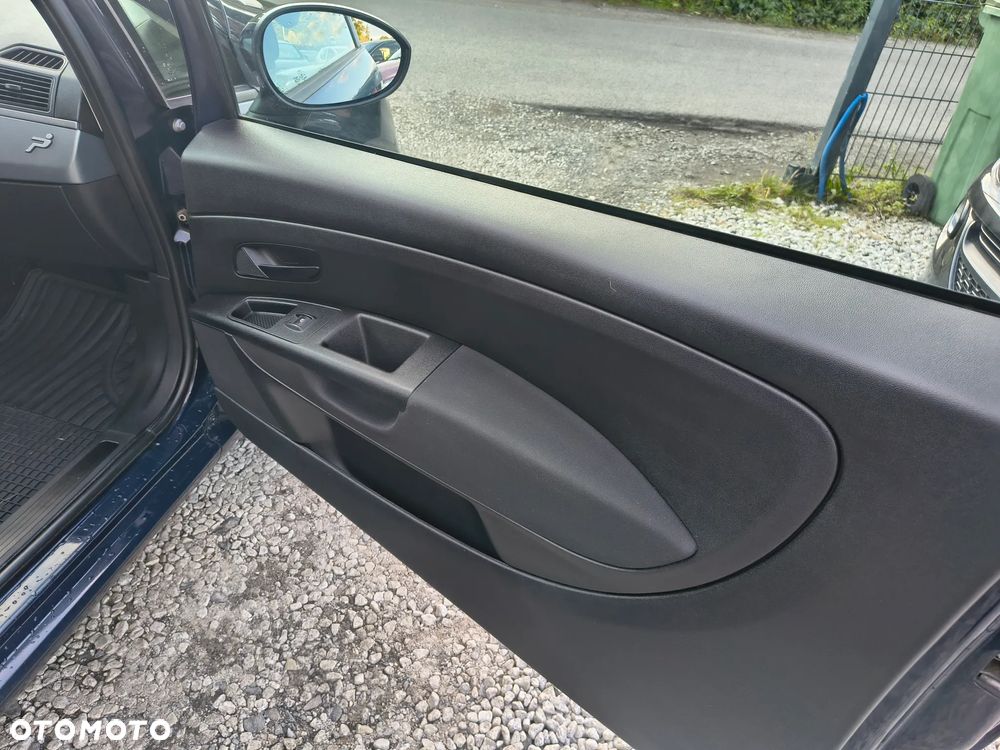 Fiat Grande Punto 1.2 8V Active - 21