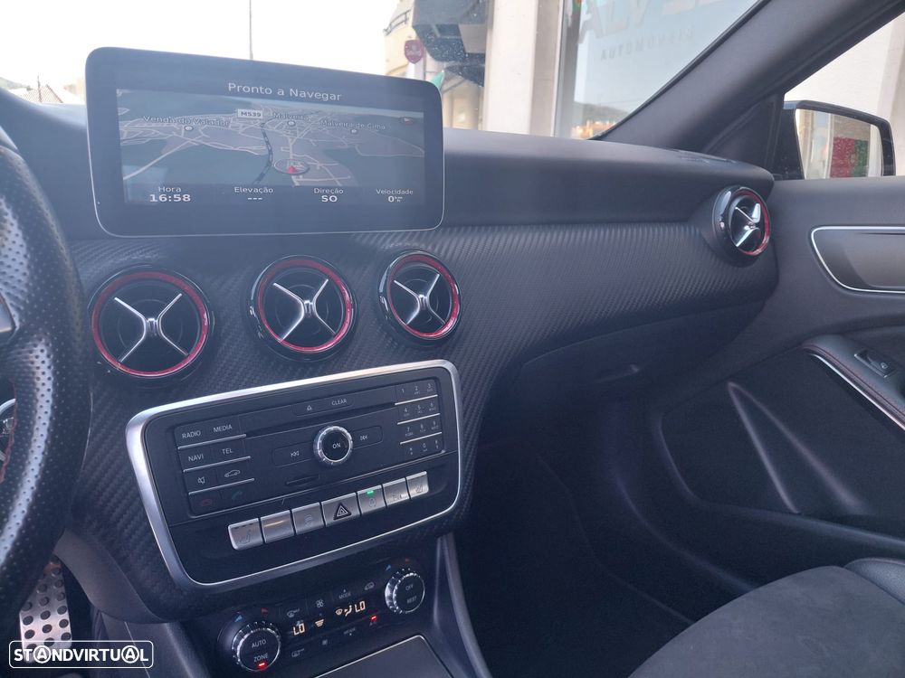 Mercedes-Benz A 45 AMG 4Matic Speedshift 7G-DCT - 15