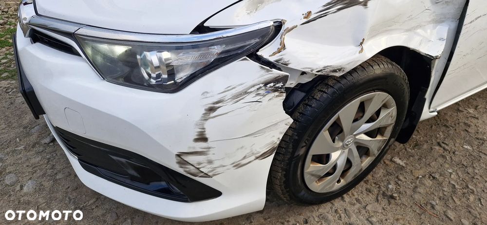 Toyota Auris - 19