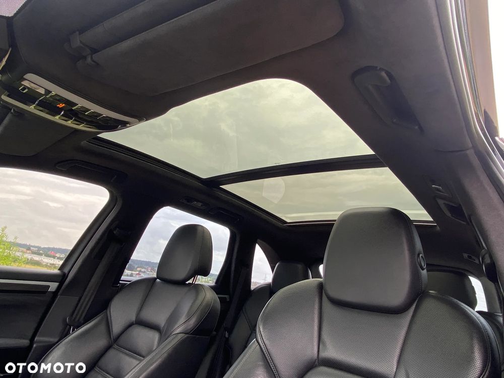 Porsche Cayenne GTS - 14