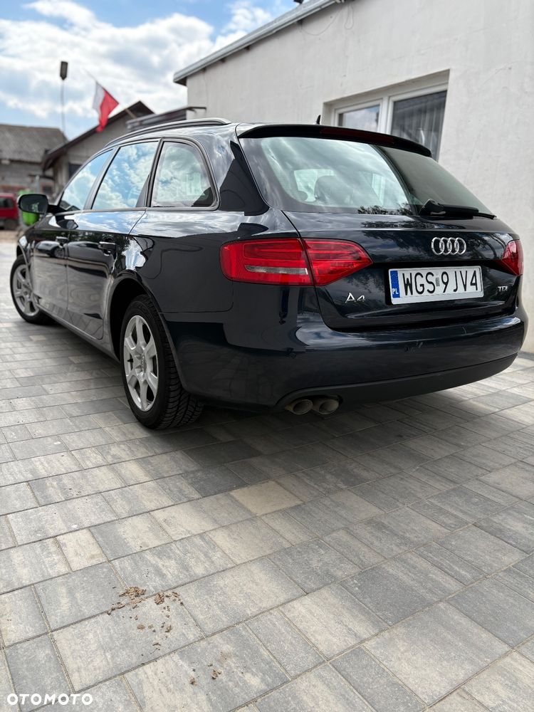 Audi A4 Avant - 5
