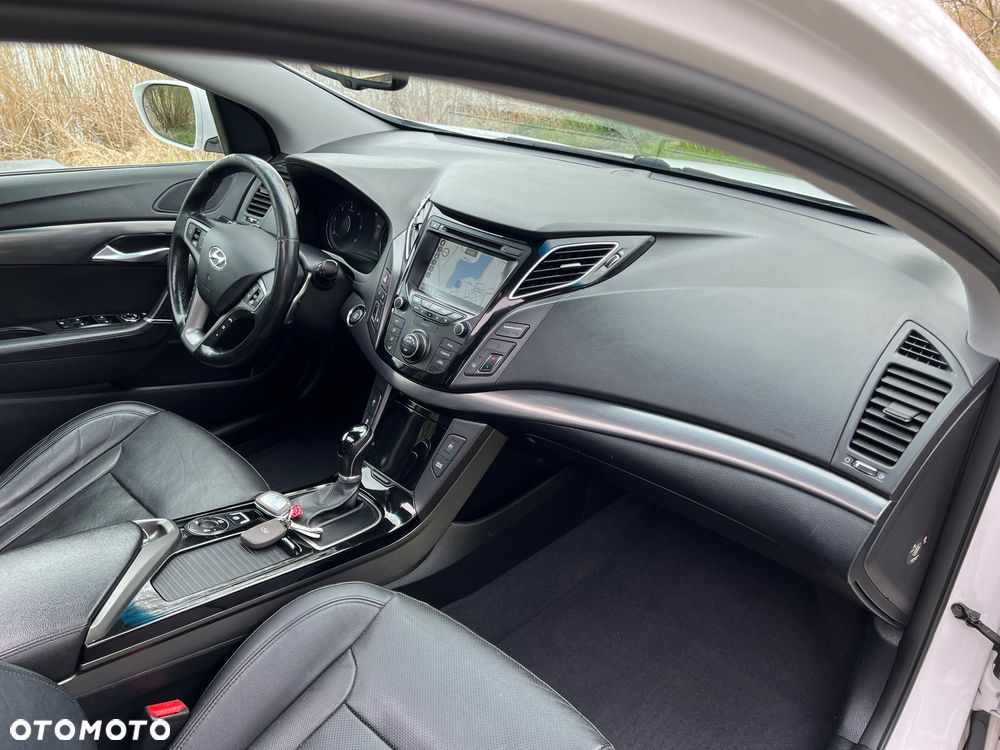 Hyundai i40 Kombi 1.7 CRDi DCT Premium - 12