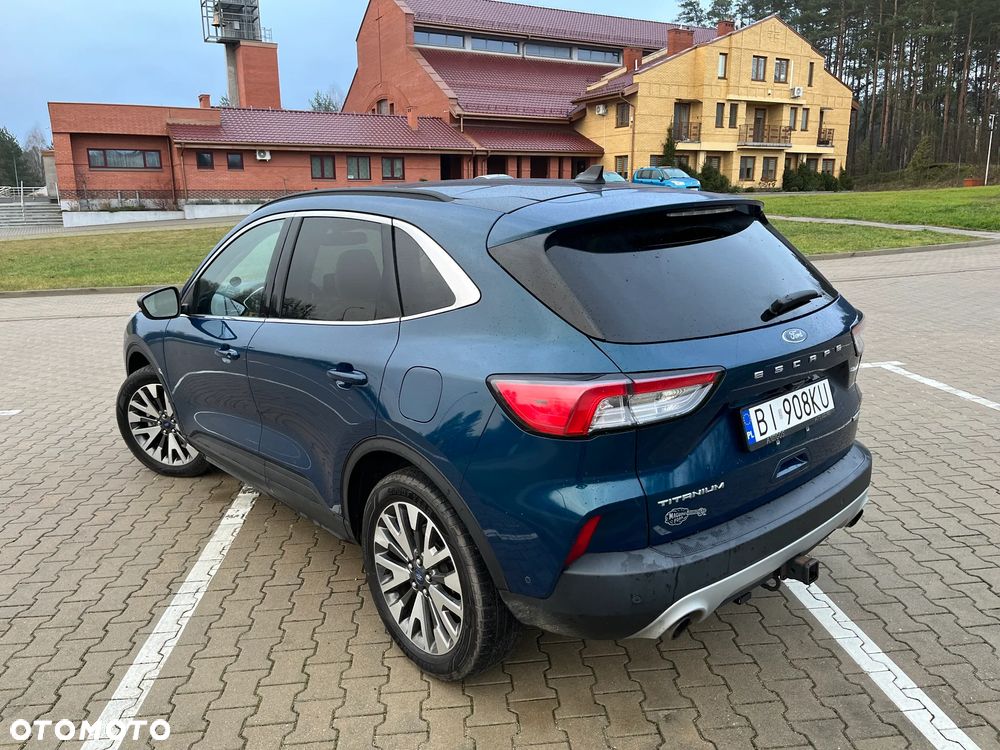 Ford Escape 2.0 EcoBoost AWD Titanium - 4