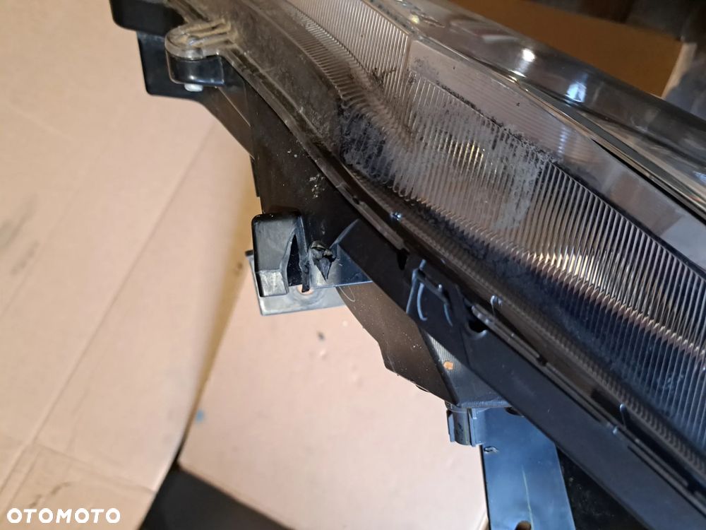 Lampa przednia prawa Mitsubishi Space Star II Lift 8301D446 Reflektor prawy przód przedni Mitsubishi Space Star II Lift 8301D446 - 9