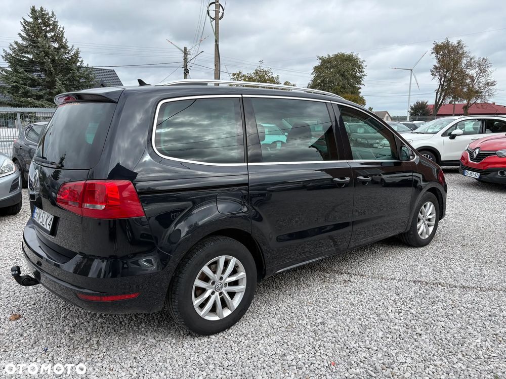 Volkswagen Sharan 2.0 TDI 4MOTION Blue Motion Life - 4