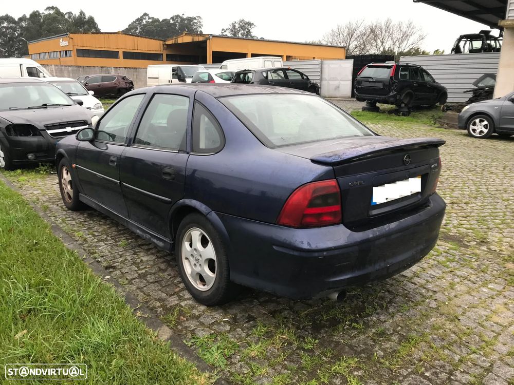 Opel Vectra B 2.0 DTi 16V 4P 1999 - Para Peças - 5