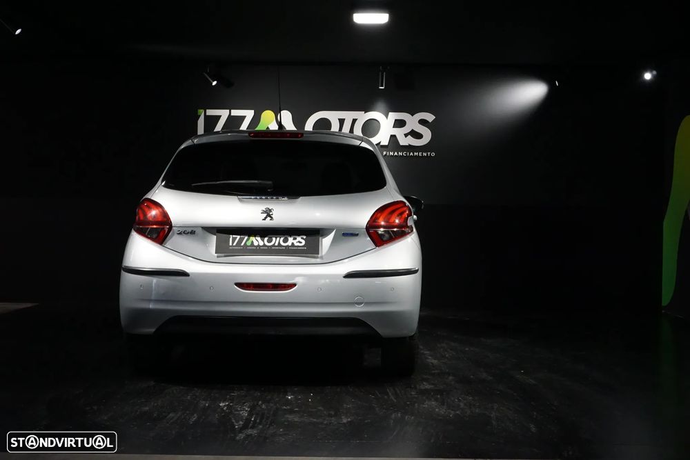 Peugeot 208 1.2 VTi SE Style - 6