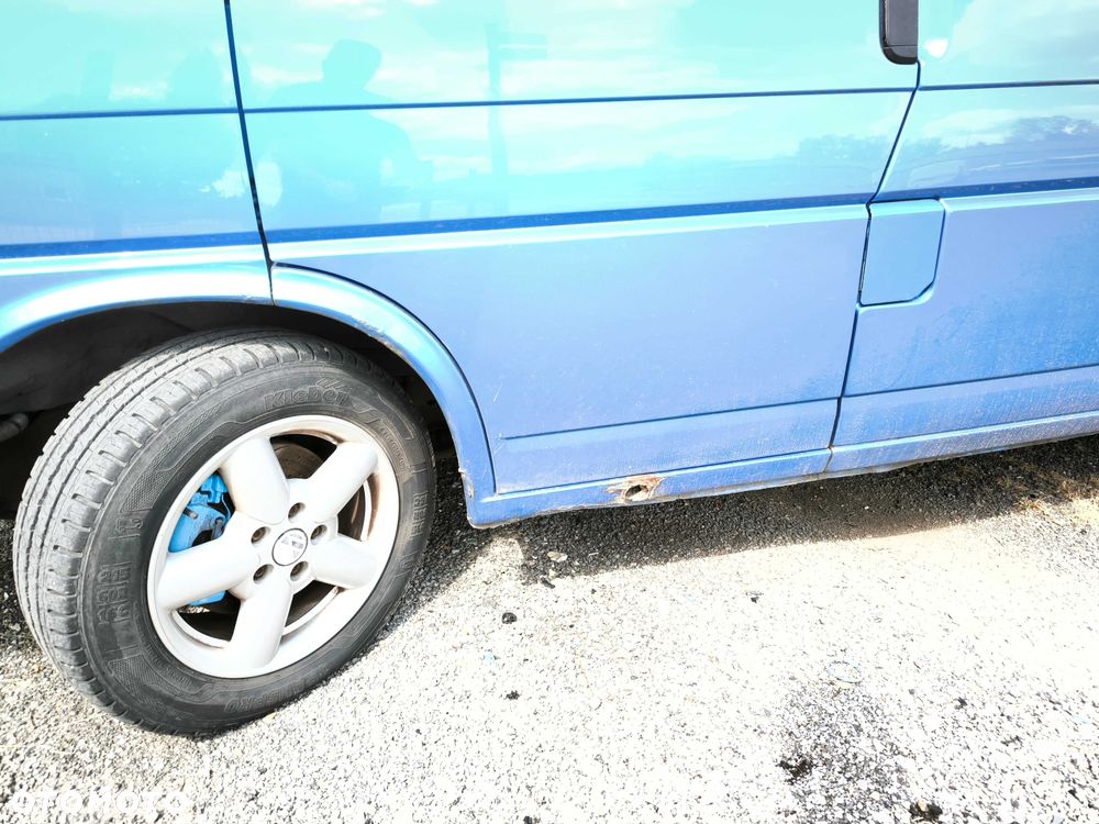 Volkswagen Multivan - 7