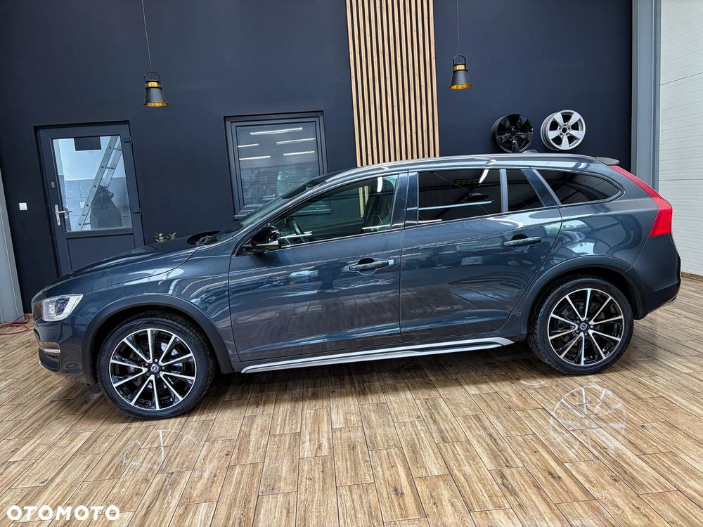 Volvo V60 Cross Country T5 Geartronic Summum - 11