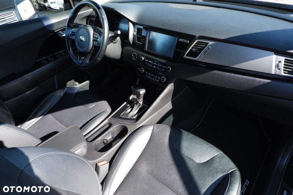 Kia Niro 1.6 GDI Hybrid L Business Line - 4
