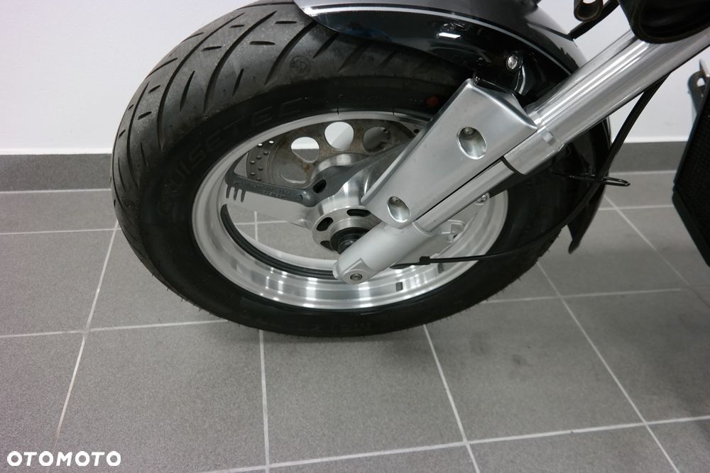 Suzuki Marauder - 10