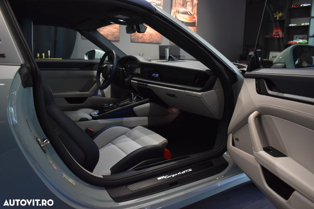 PORSCHE 911 2025 — imagine 11