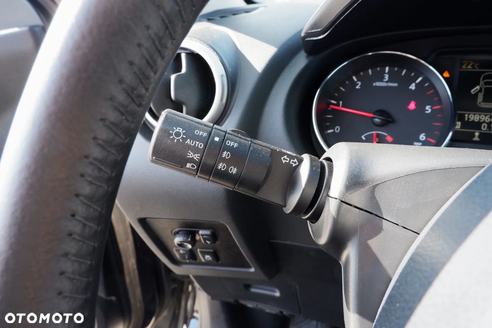 Nissan Qashqai 1.5 dCi N-Tec - 17