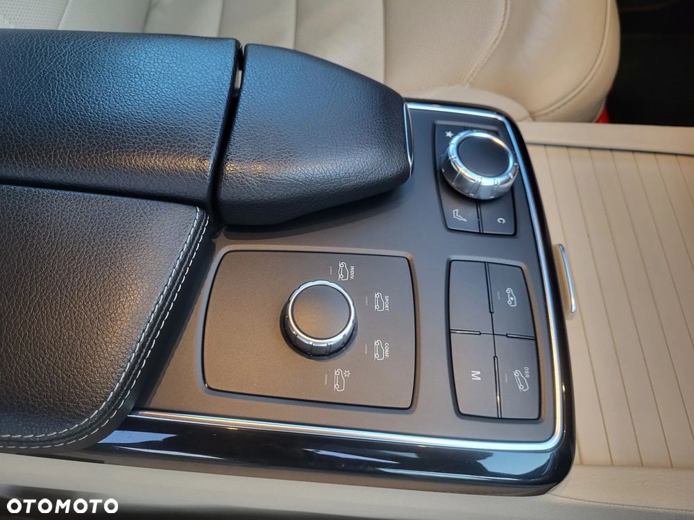 Mercedes-Benz GLE 350 d 4-Matic - 12