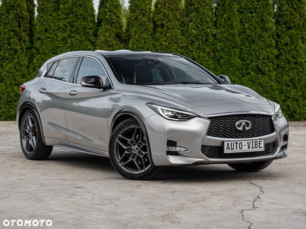 Infiniti Q30 2.0t DCT AWD Sport City Black - 1