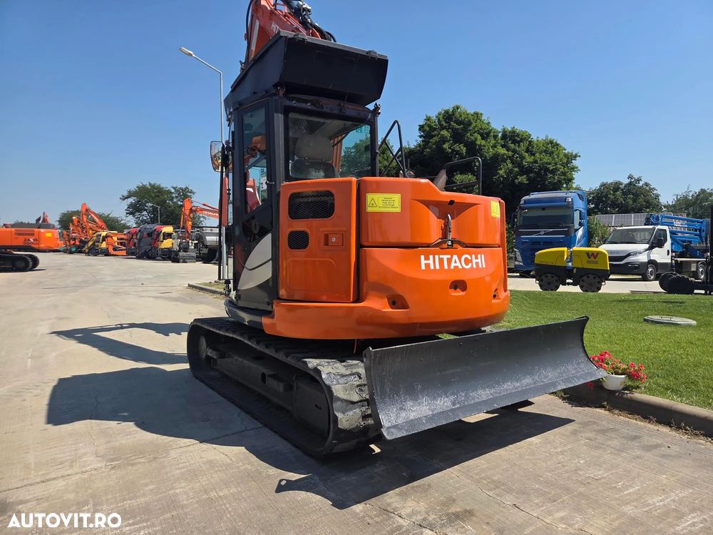 Hitachi ZX85-6, 2022, 2.787h, CUPLA RAPIDA HIDRAULICA+3 cupe NOI, adanc sapare 5m, latime 2,3m, senile cauciuc 80% ok doar 444h deplasare, inst picon pe brate, aer cond, camera spate, scaun incalzit, LAMA NIVELARE, Masa 8,5t, leasing, PROMOTIE 62.900Eur+Tva - 4