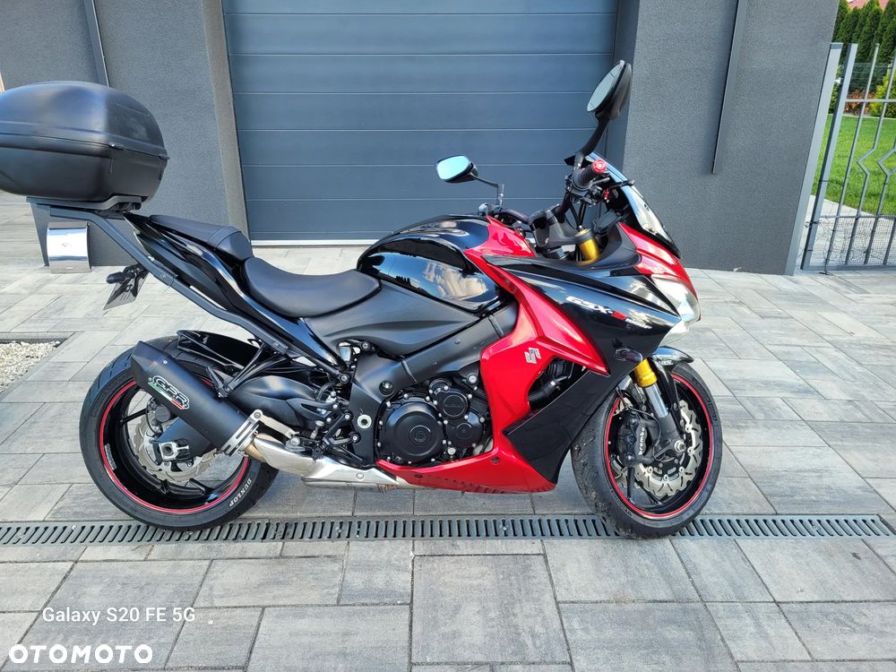 Suzuki GSX 1000 - 2
