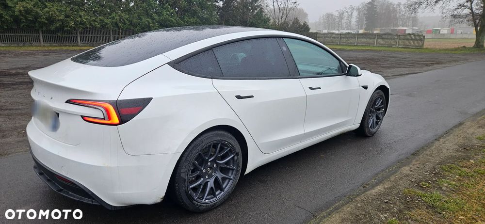 Tesla Model 3 RWD Hinterradantrieb - 3