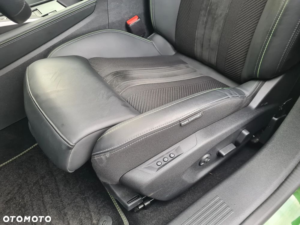 Peugeot 308 1.2 PureTech GT S&S EAT8 - 19