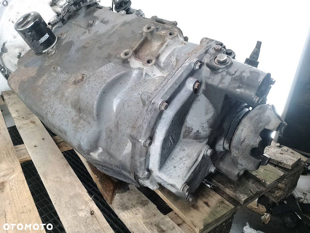 SKRZYNIA BIEGÓW CIĘŻAROWA SCANIA P124 GR900 11.7 D - 2
