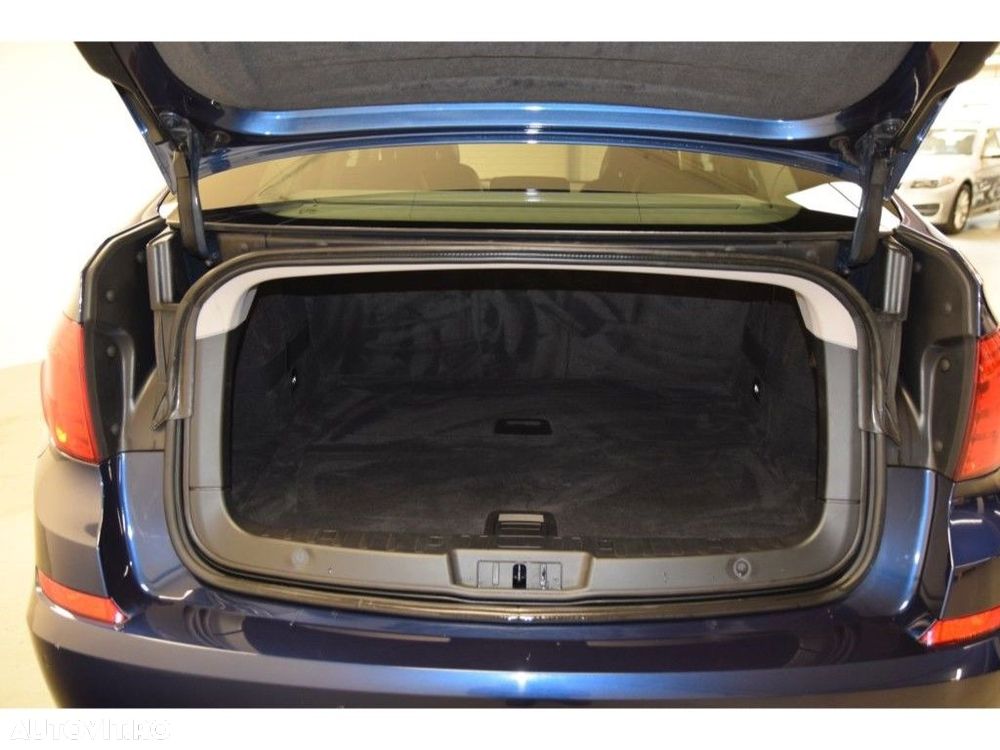 BMW Seria 5 535d xDrive Aut. - 12