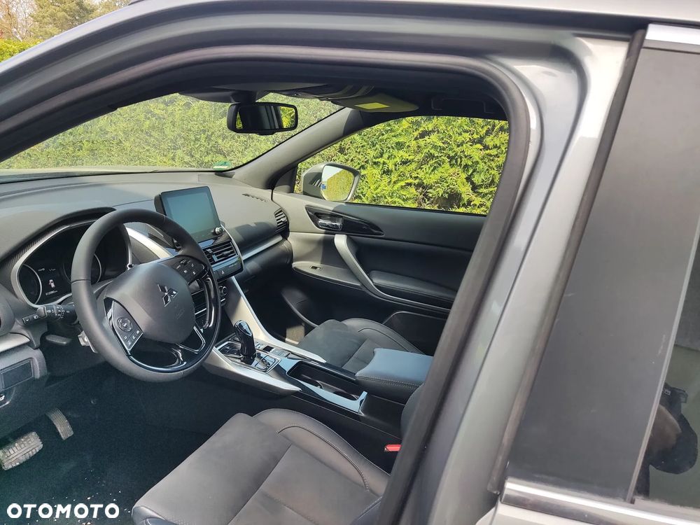 Mitsubishi Eclipse Cross 4WD Top - 21