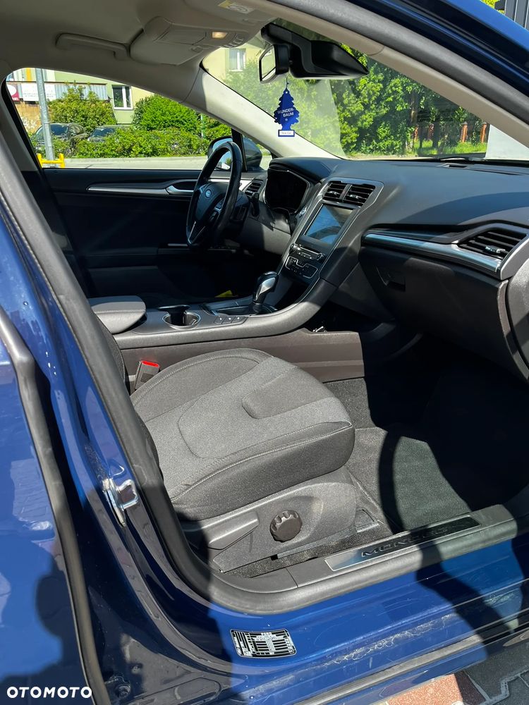 Ford Mondeo 2.0 TDCi Titanium PowerShift - 10