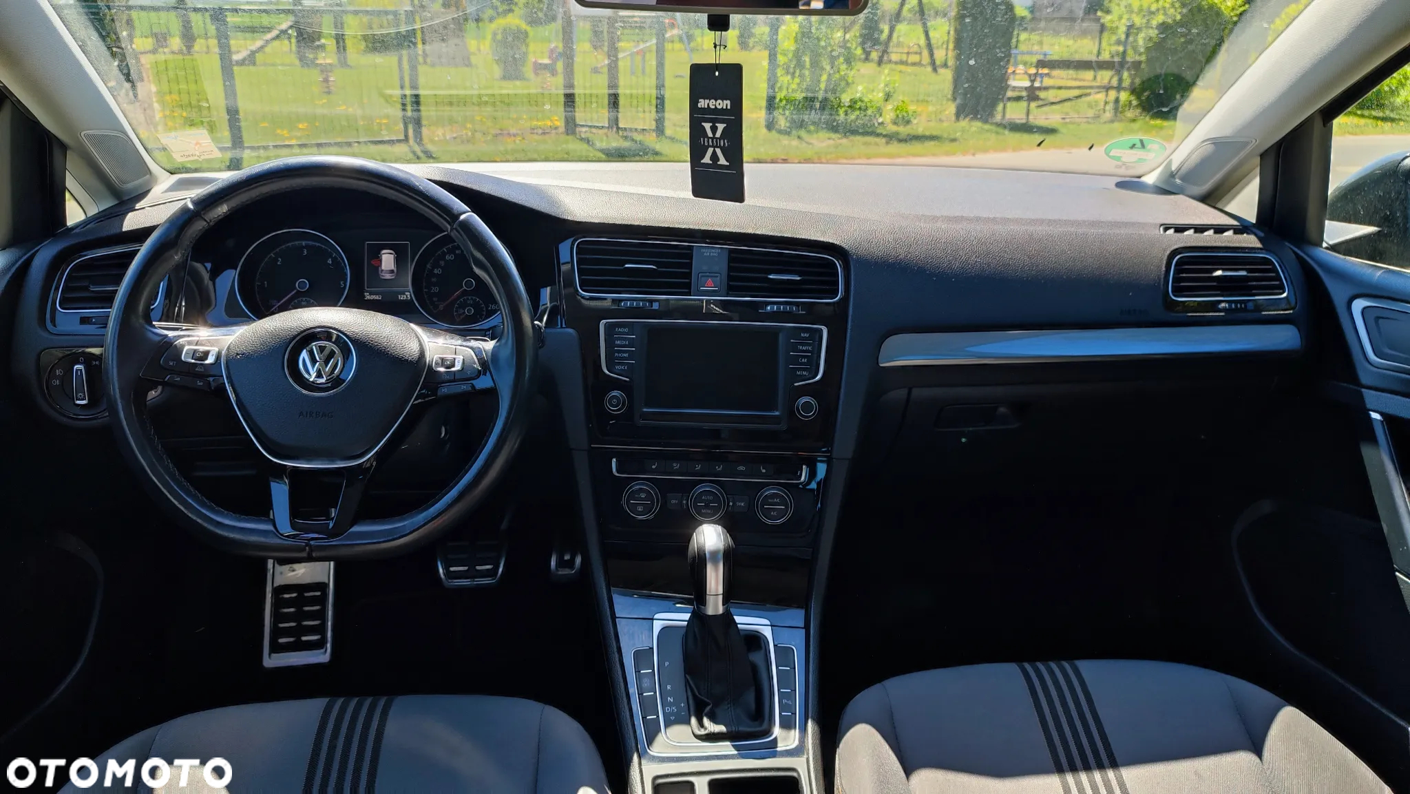 Volkswagen Golf Variant 1.6 TDI BlueMotion Technology DSG Allstar - 19
