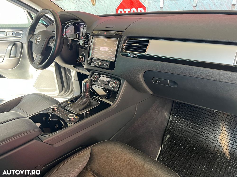 Volkswagen Touareg 3.0 V6 TDI BMT - 7