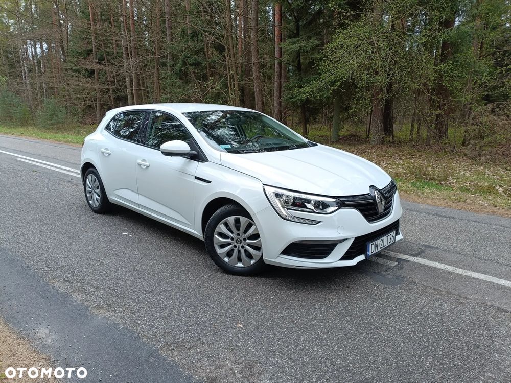 Renault Megane 1.6 SCe Life - 30