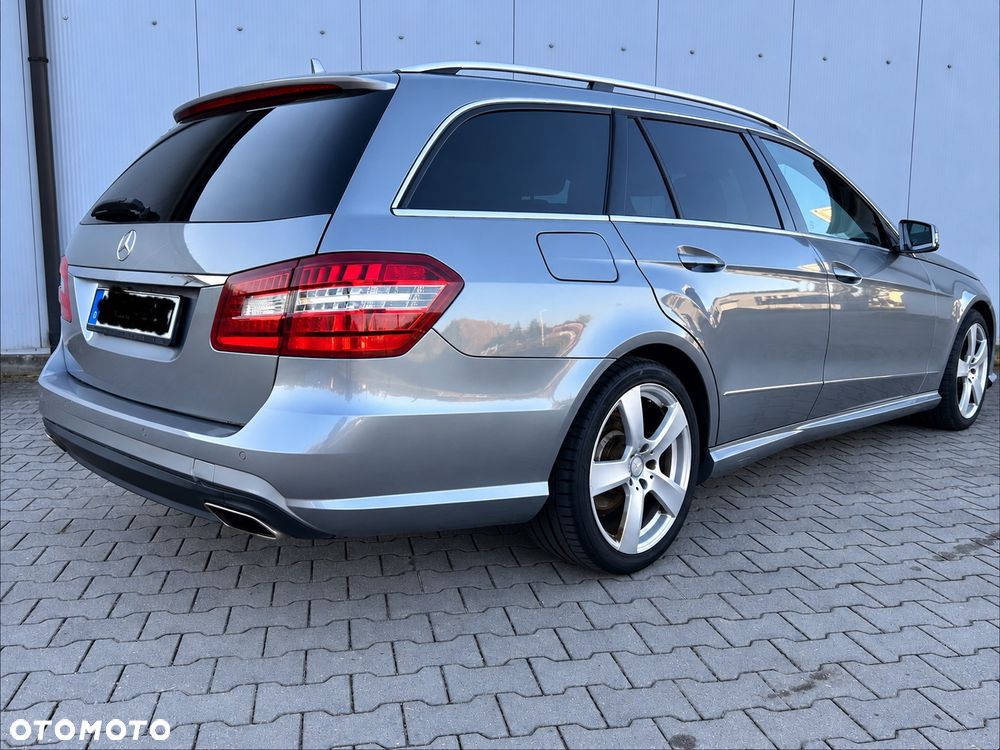 Mercedes-Benz Klasa E 220 CDI DPF BlueEFFICIENCY 7G-TRONIC Avantgarde - 5