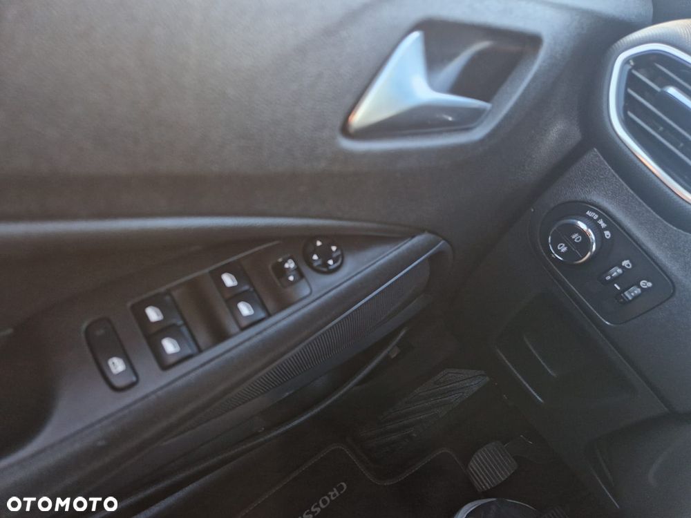 Opel Crossland X - 27