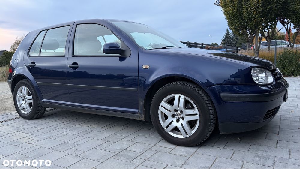 Volkswagen Golf - 3