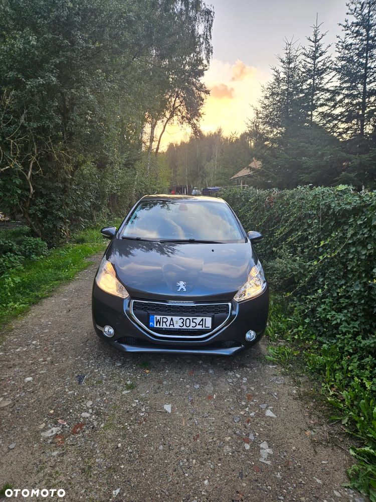 Peugeot 208 - 6