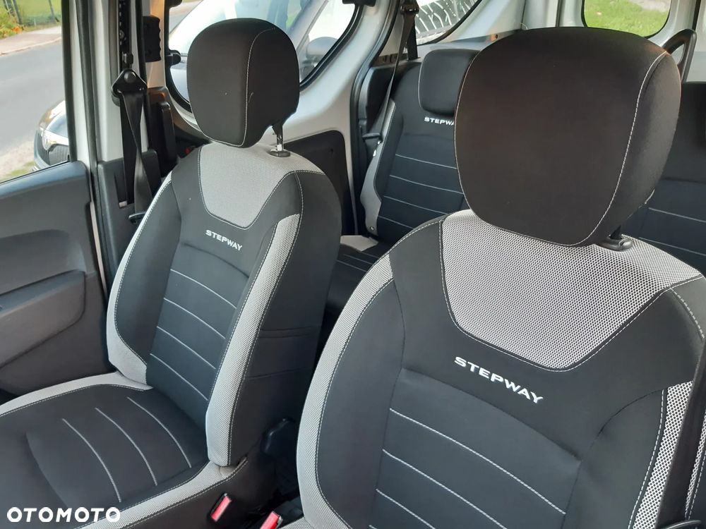 Dacia Dokker 1.6 SCe Stepway - 33