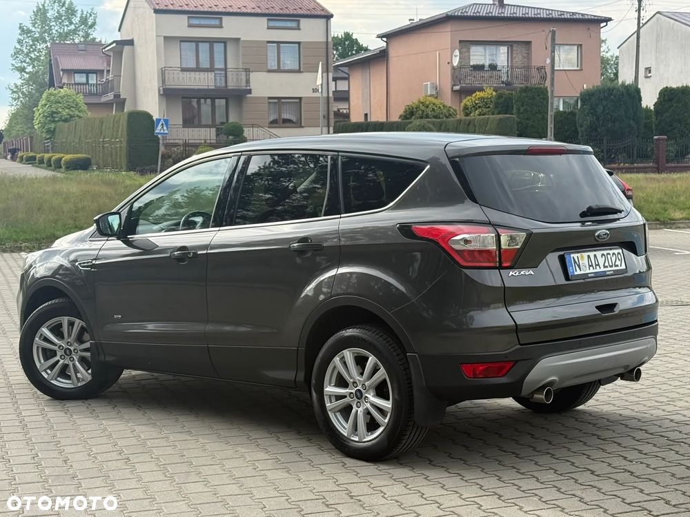 Ford Kuga 2.0 TDCi 4x4 Titanium - 6