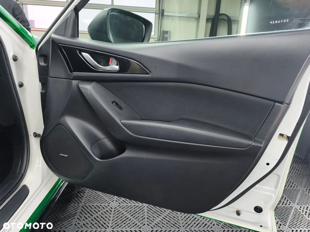 Mazda 3 2.0 Skypassion i-Eloop - 24