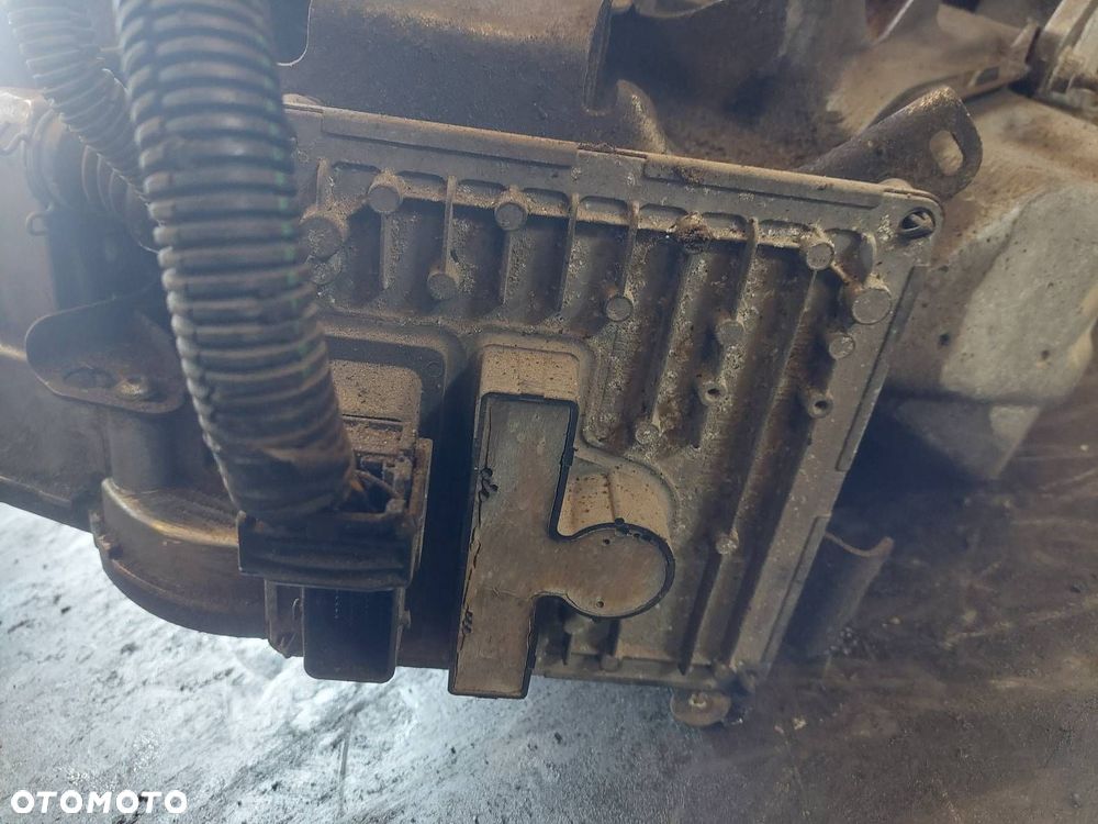 SKRZYNIA BIEGÓW + WYBIERAK SKRZYNI CITROEN C3 I 1.6 16V 20CP63 9649394480 - 3