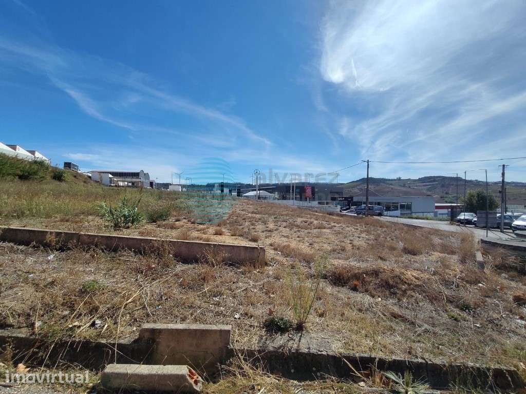 Espaço com cerca de 1.000 m² , Torres Vedras - Grande imagem: 3/9