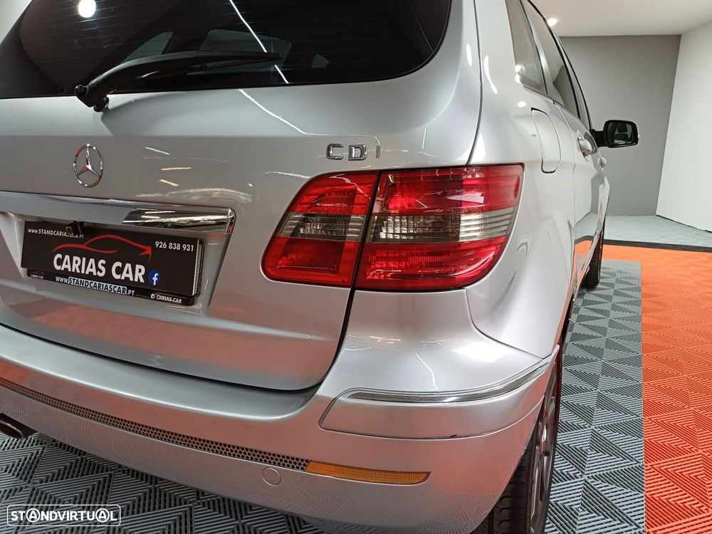 Mercedes-Benz B 180 CDI - 10