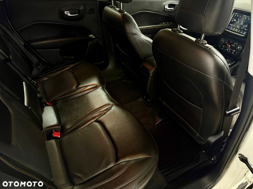 Jeep Compass 1.6 MultiJet Limited - 28