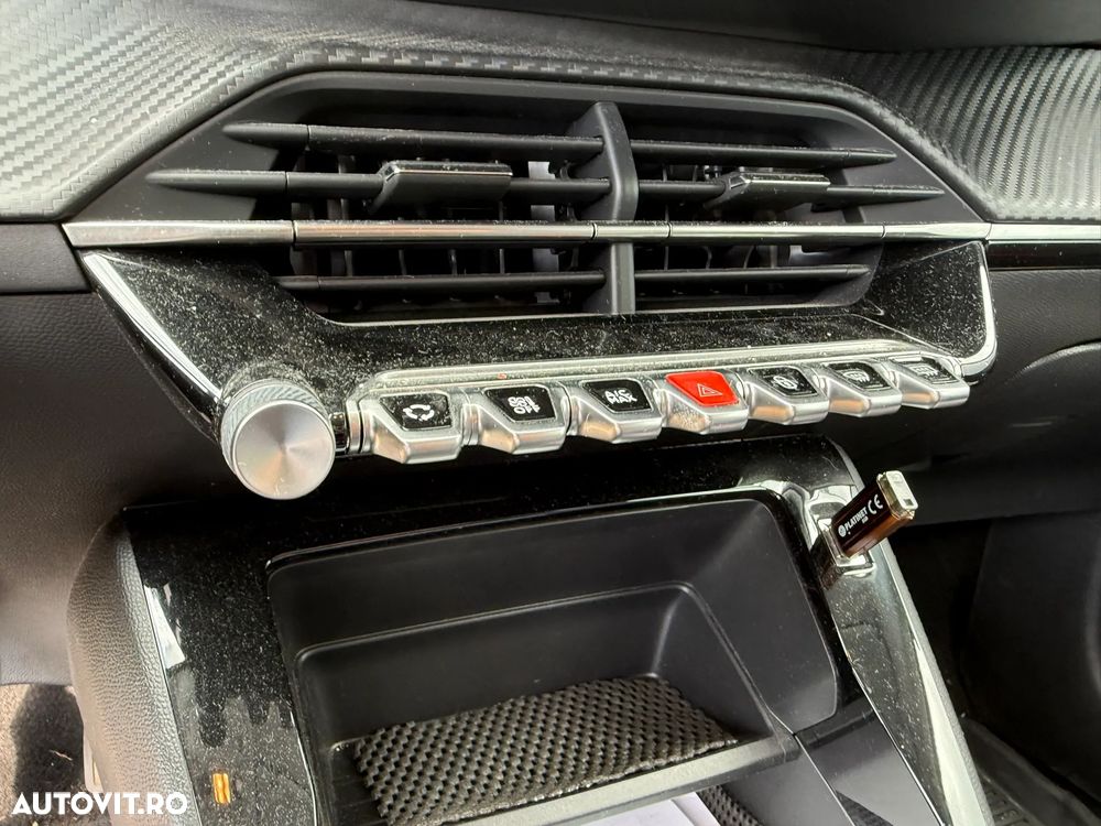 Peugeot 208 1.2 L PureTech STT Active - 20