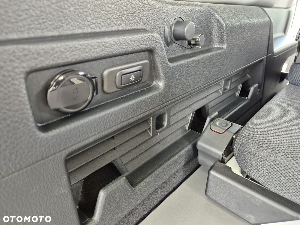 Volkswagen Caddy California - 25