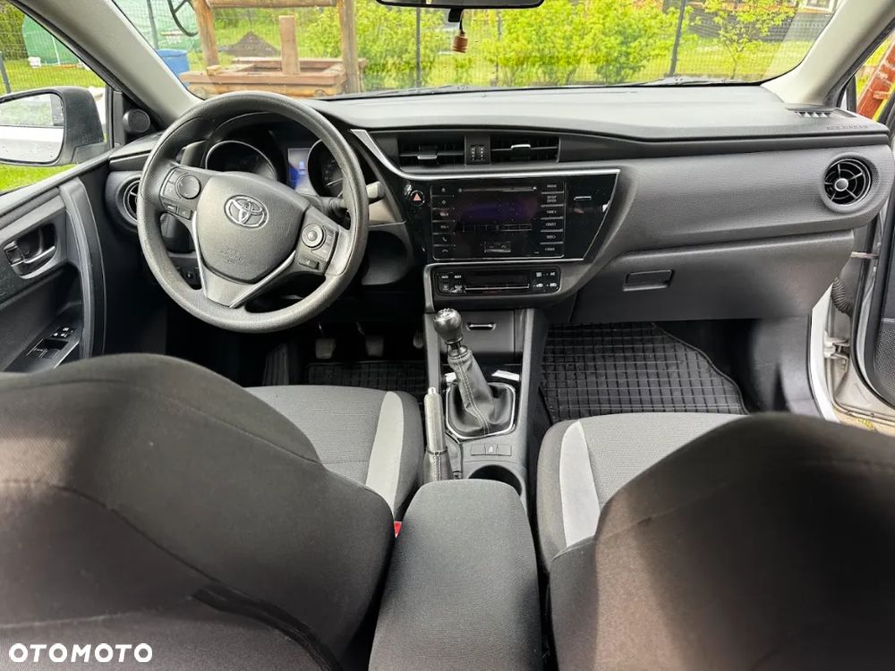 Toyota Auris 1.4 D-4D Active - 4