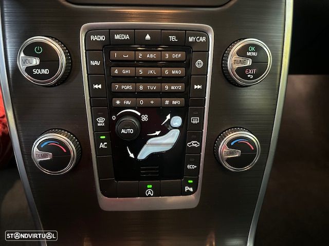 Volvo XC 70 2.0 D4 Summum Geartronic - 14