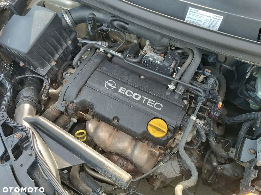 Opel Corsa 1.2 16V Color Edition - 25